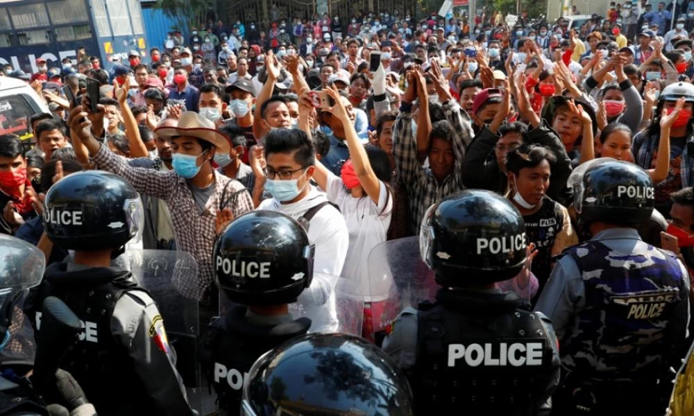 Μιανμάρ: Επιβολή στρατιωτικού νόμου μετά τα νέα αιματηρά επεισόδια